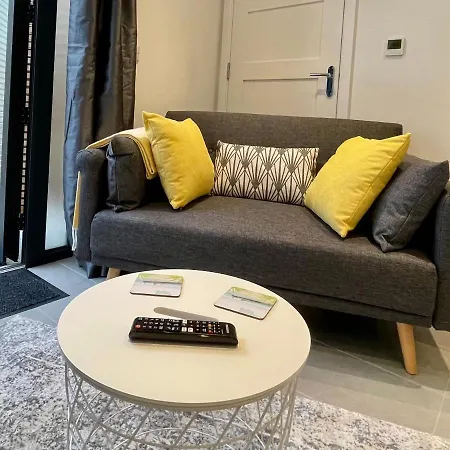 Tiny Home, Boscombe Manor Bournemouth Buitenkant foto